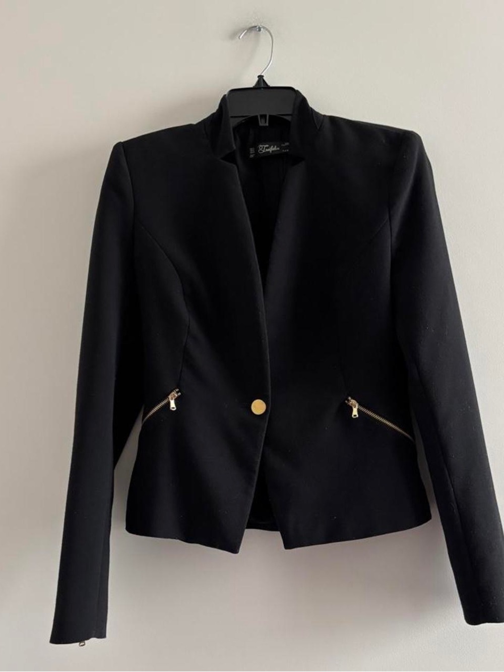 Zara | Black Tailored Blazer with Gold Accent